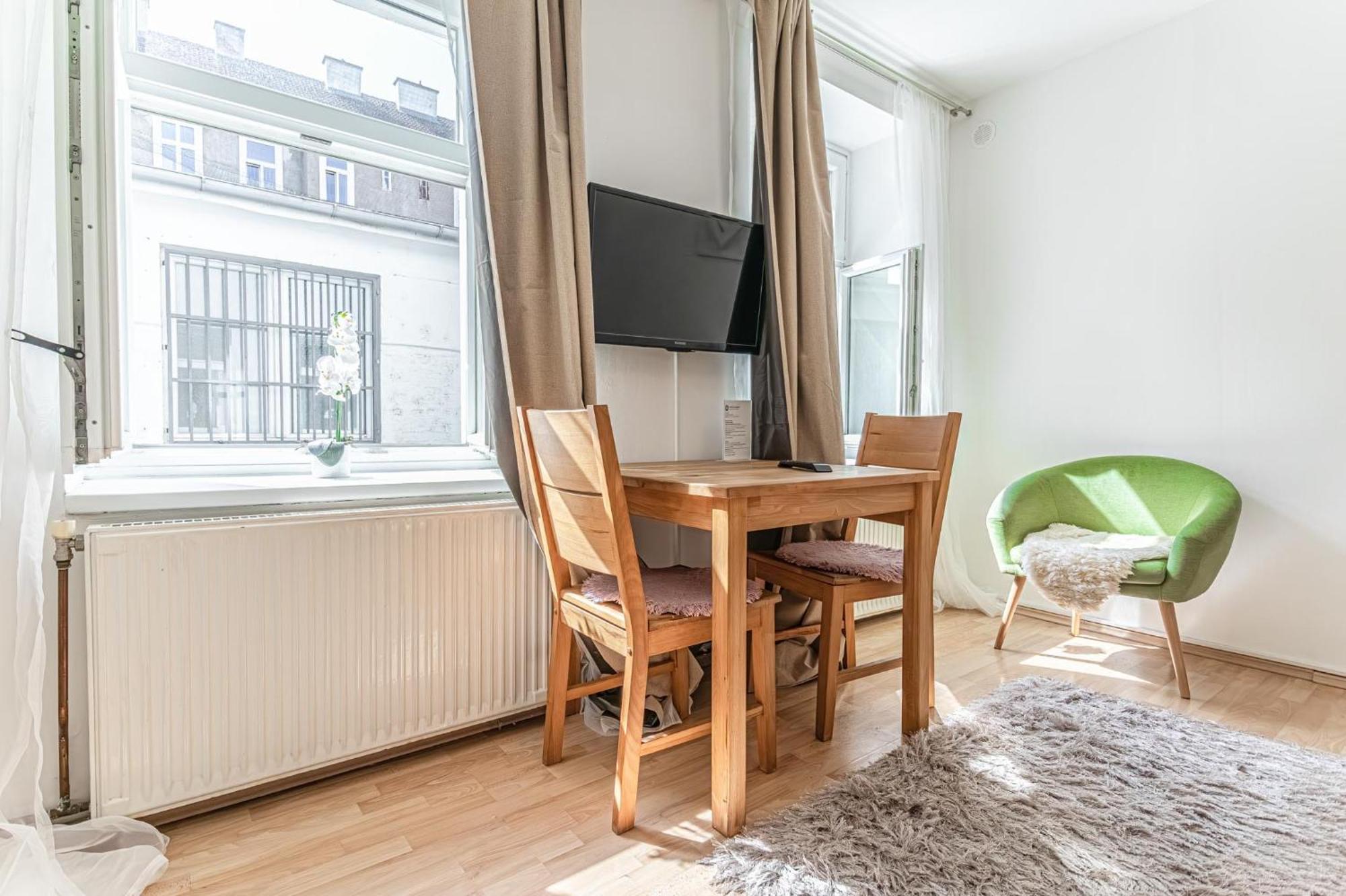 City Vibes: 1Br Apt, 10 Min To Westbahnhof 维也纳 外观 照片